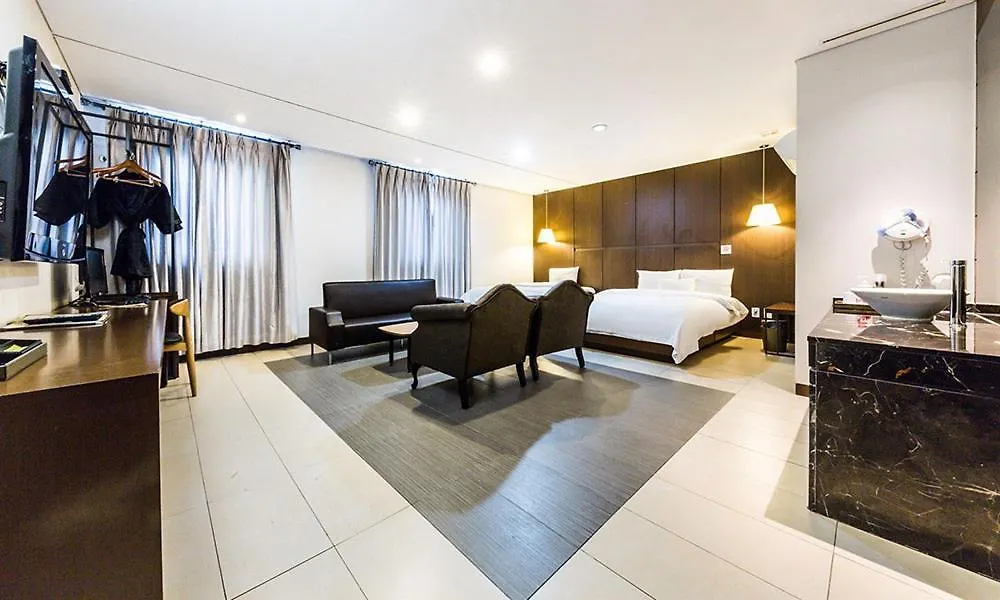 Yeongdeungpo Lifestyle F Hotel Seul 3*,  Corea del Sud
